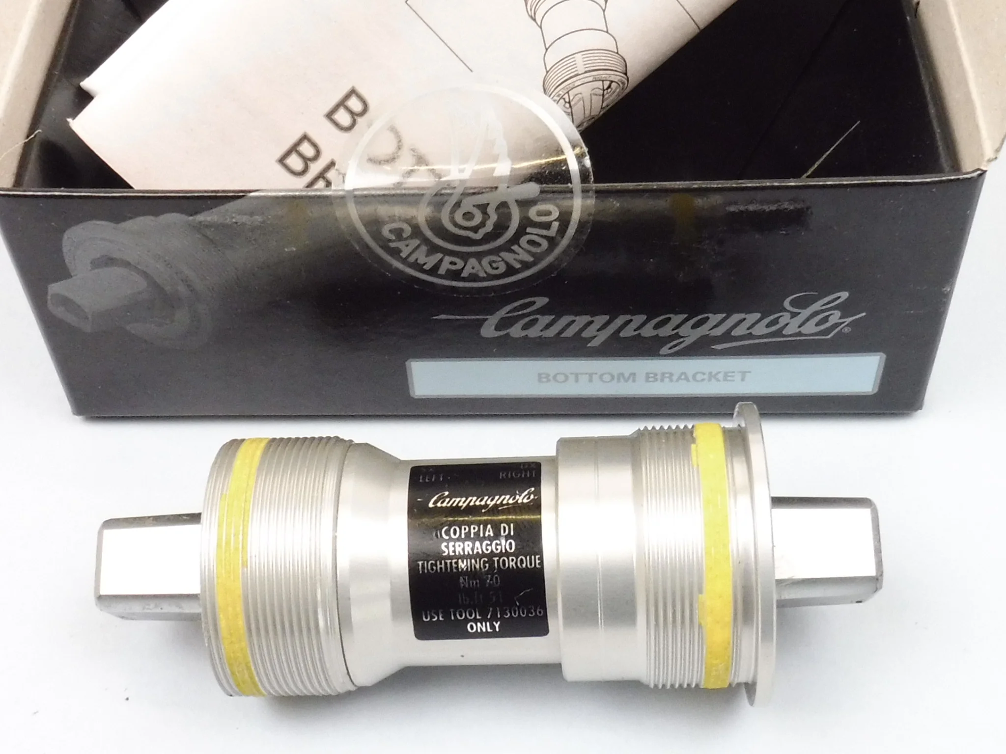 Campagnolo BB99-CH02 Chorus Square Taper Bottom Bracket - Image 2