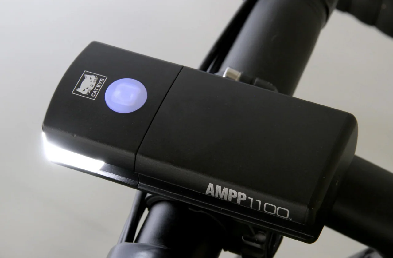 CatEye AMPP 1100 USB Rechargeable Front Bicycle Light | GRAVEL MTB ROAD - Image 6