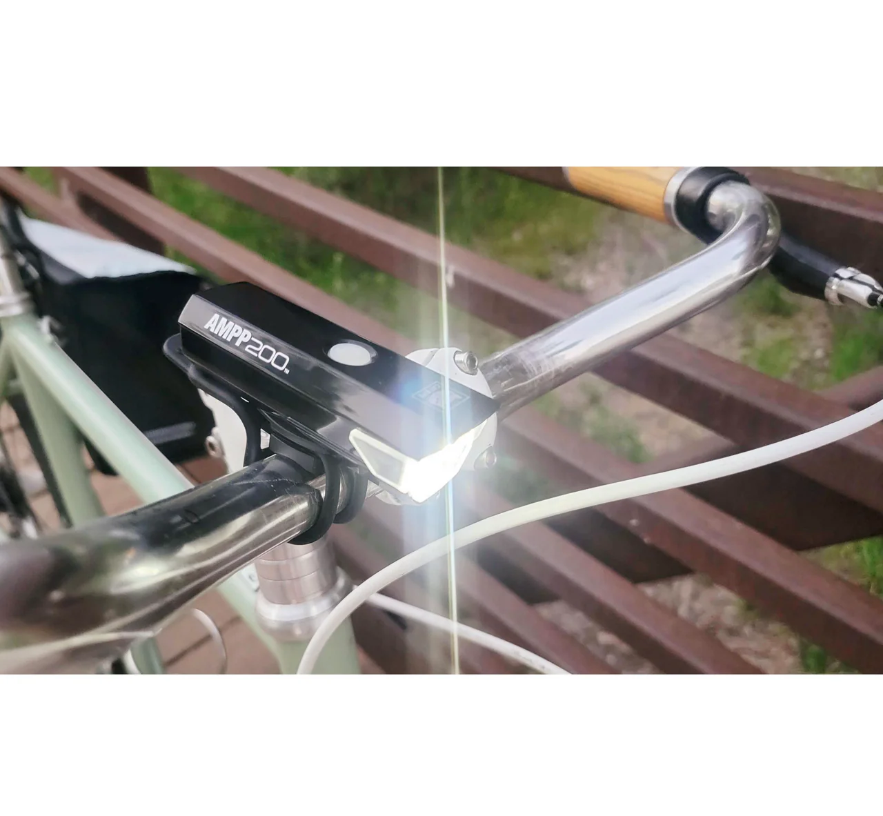 CatEye AMPP 200 Front Bicycle Light | MTB ROAD GRAVEL - Image 3