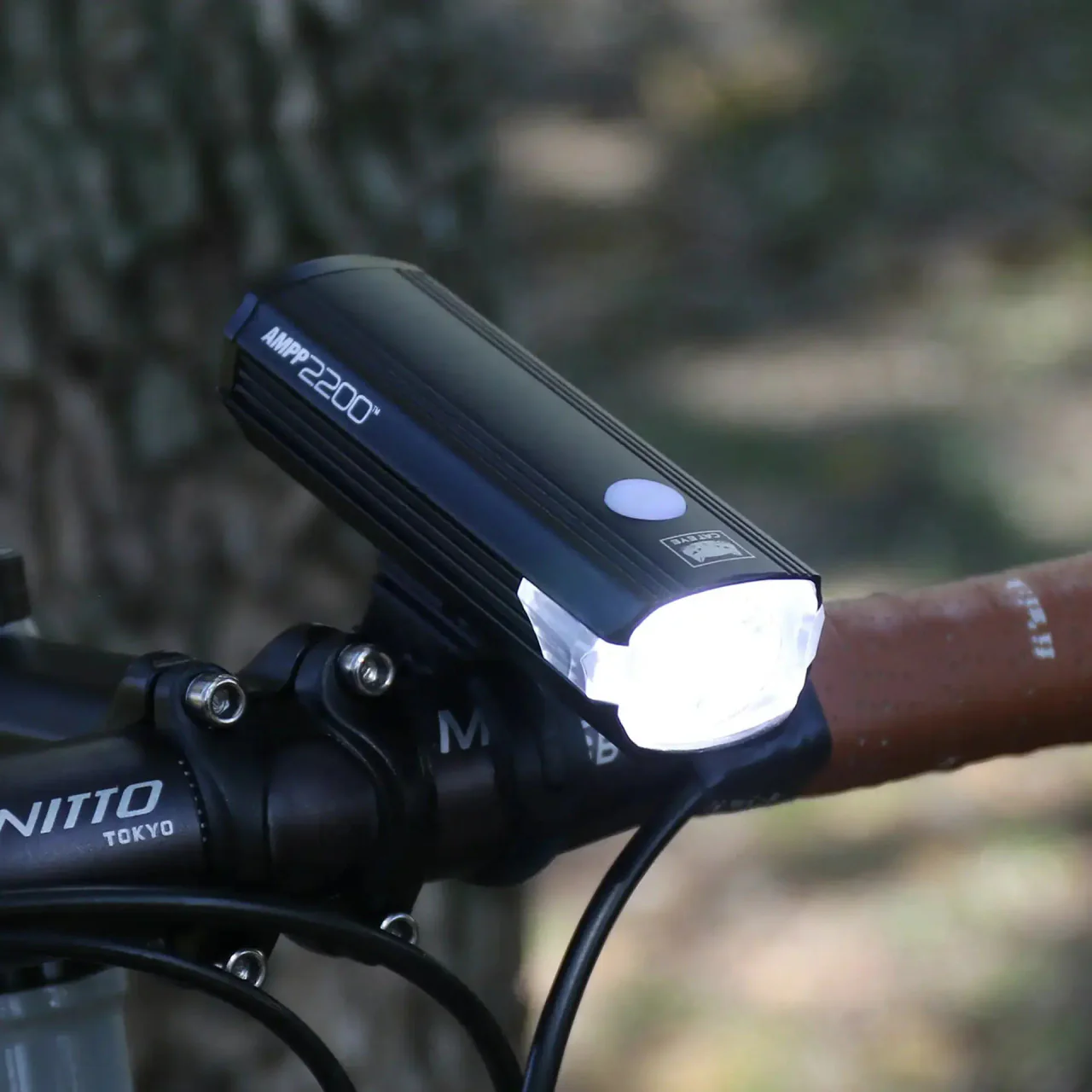 CatEye AMPP 2200 USB-C Rechargeable Front Bicycle Light | MTB ROAD GRAVEL - Image 3