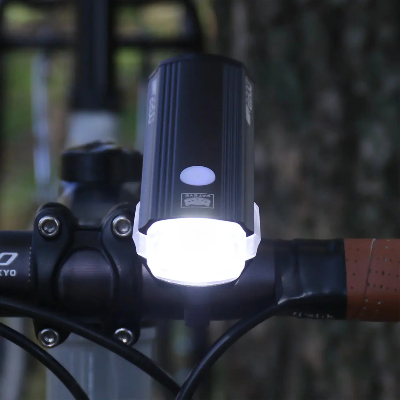 CatEye AMPP 2200 USB-C Rechargeable Front Bicycle Light | MTB ROAD GRAVEL - Image 4