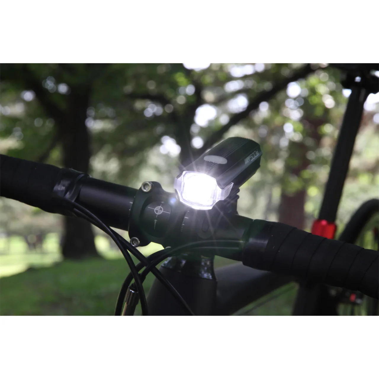 Cateye AMPP 500S USB-C Rechargeable Front Bicycle Light | ROAD GRAVEL MTB - Image 2