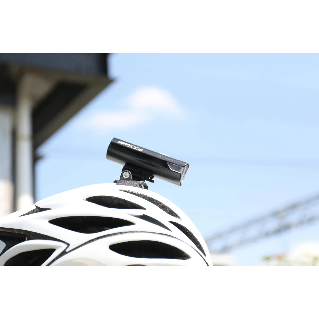 Cateye AMPP 500S USB-C Rechargeable Front Bicycle Light | ROAD GRAVEL MTB - Image 4