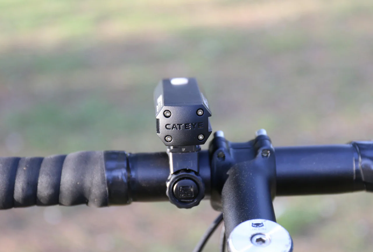 CatEye AMPP 900 / VIZ 300 USB-C Rechargeable Bicycle Light Set | ROAD GRAVEL MTB - Image 4