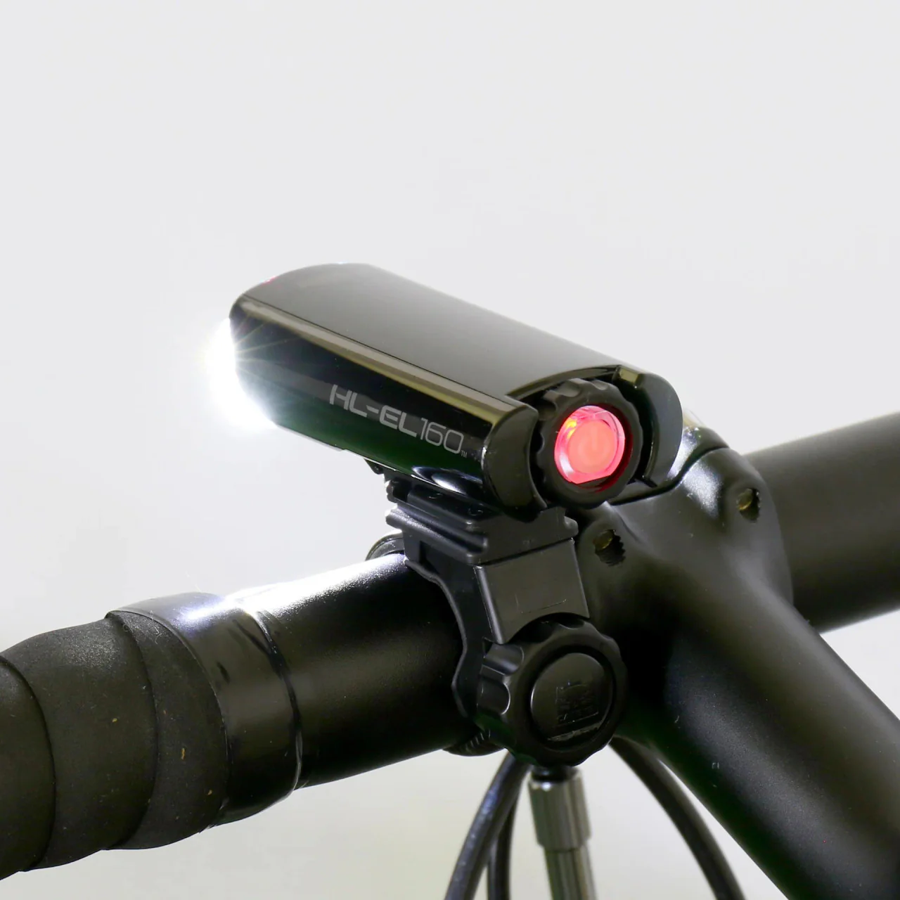 Cateye EL-160 LED light set / Omni 5 Bicycle Front & Rear AA Battery LED Light Set  | MTB ROAD GRAVEL - Image 4