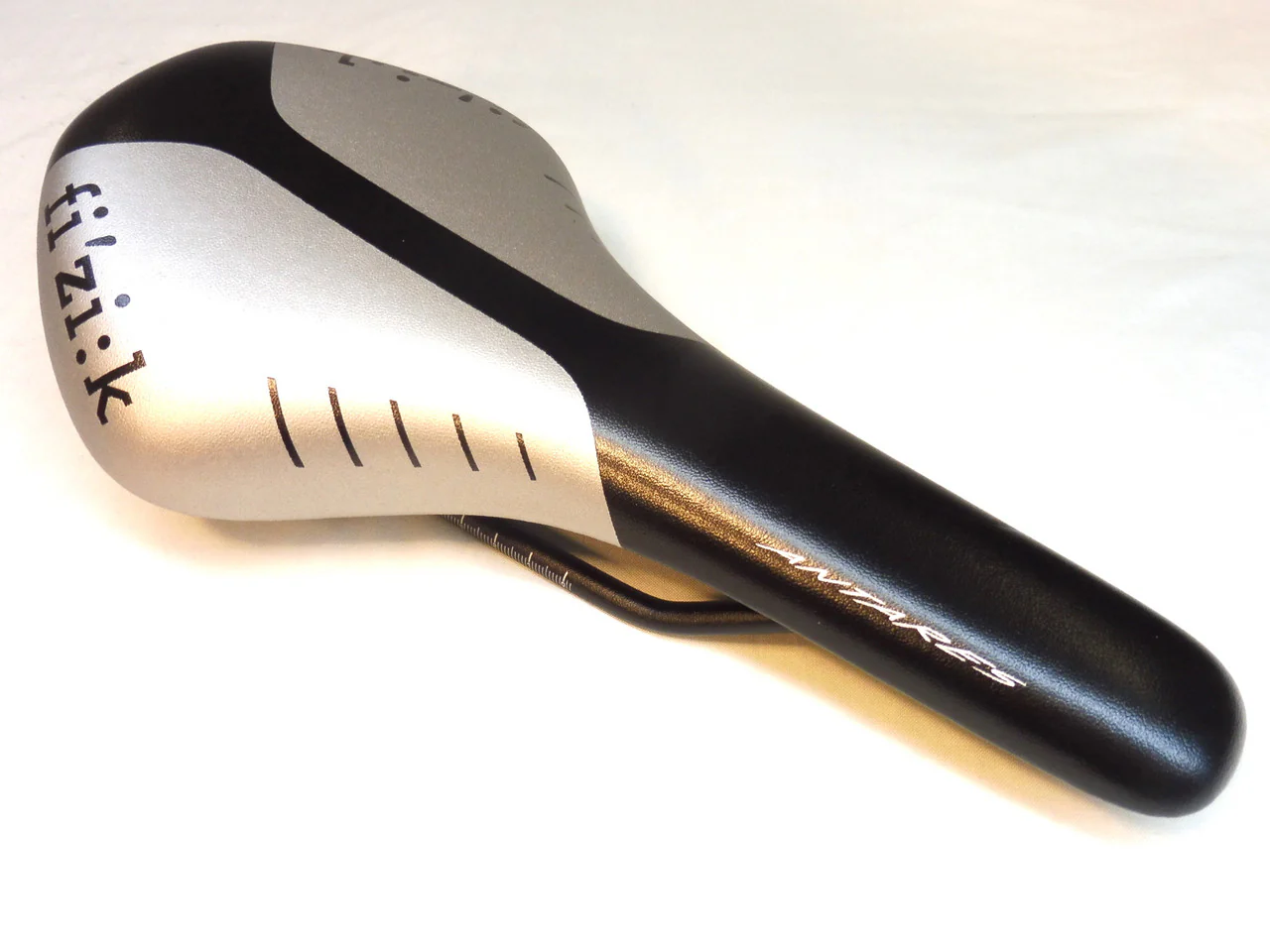 Fizik Antares R7 Manganese Cycling Saddle All Colours - Image 3