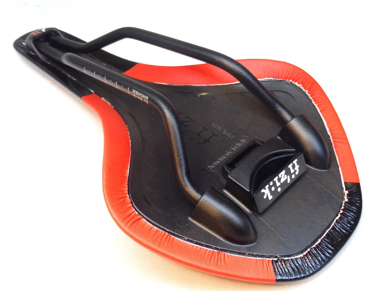 Fizik Antares R7 Manganese Cycling Saddle All Colours - Image 5