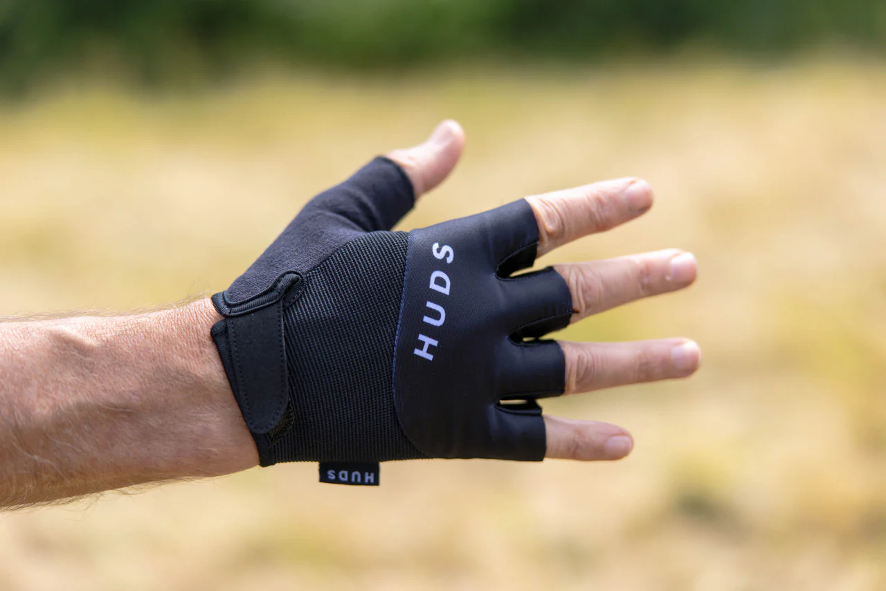 HUDS Fingerless Cycling Mitts In Black Road, Gravel and MTB - Image 3