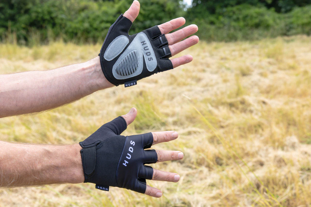 HUDS Fingerless Cycling Mitts In Black Road, Gravel and MTB - Image 4