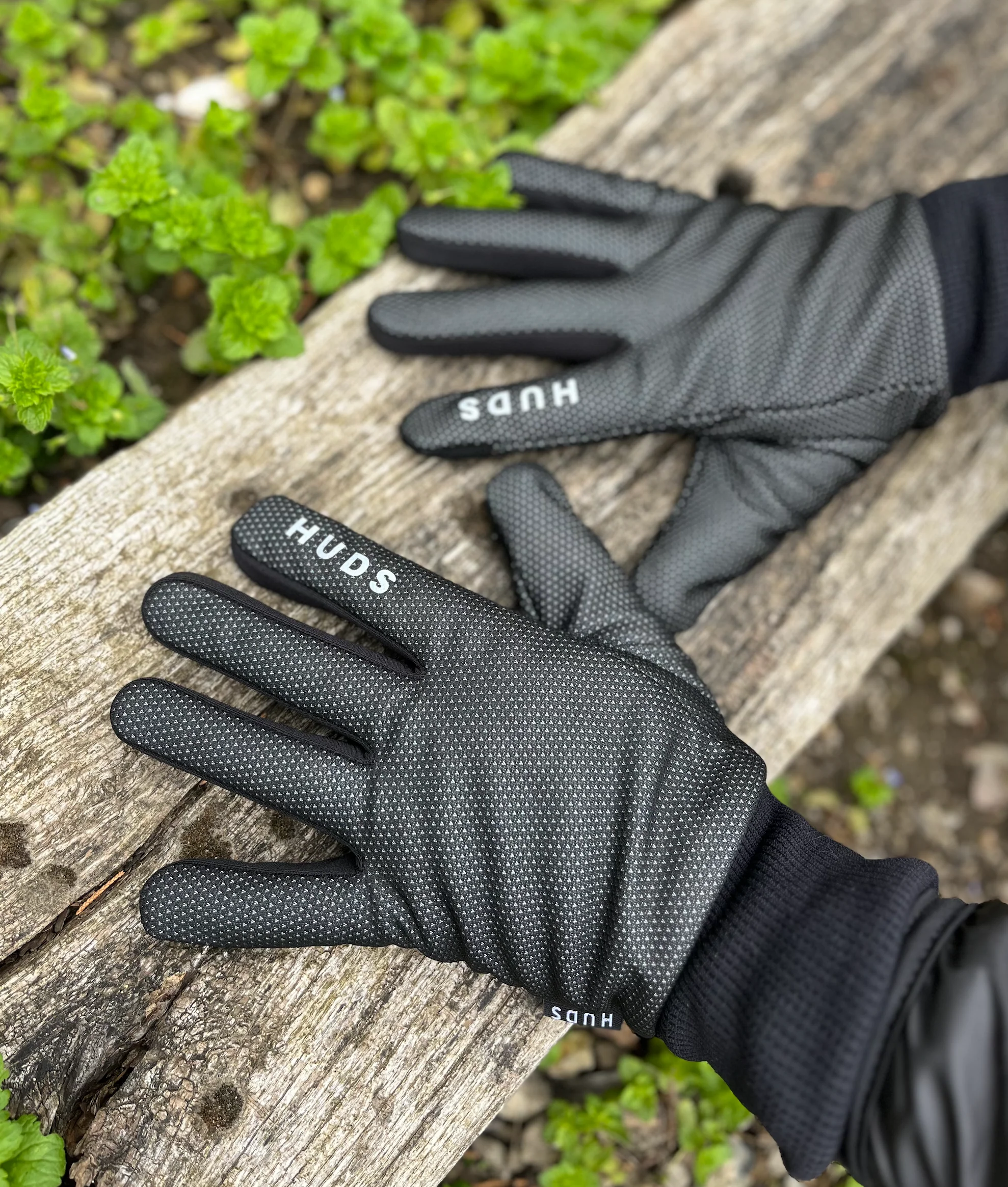 HUDS Wind Stop Thermal Lined Lightweight Warm Cycling Winter Gloves - Image 14