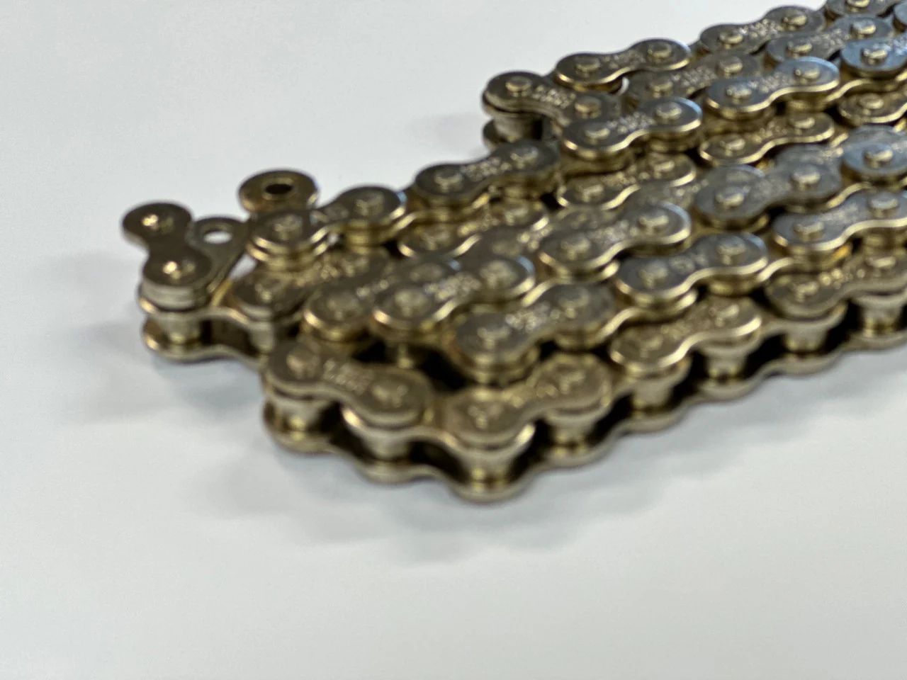 KMC 415H Heavy Duty 3/16" Single Speed Bicycle Chain - Image 3