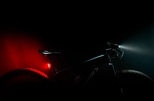 Lezyne Macro Drive 1400+ Front & Strip Drive Pro 400+ Rear Powerful USB-C Charging Lightset RRP £150 - Image 5