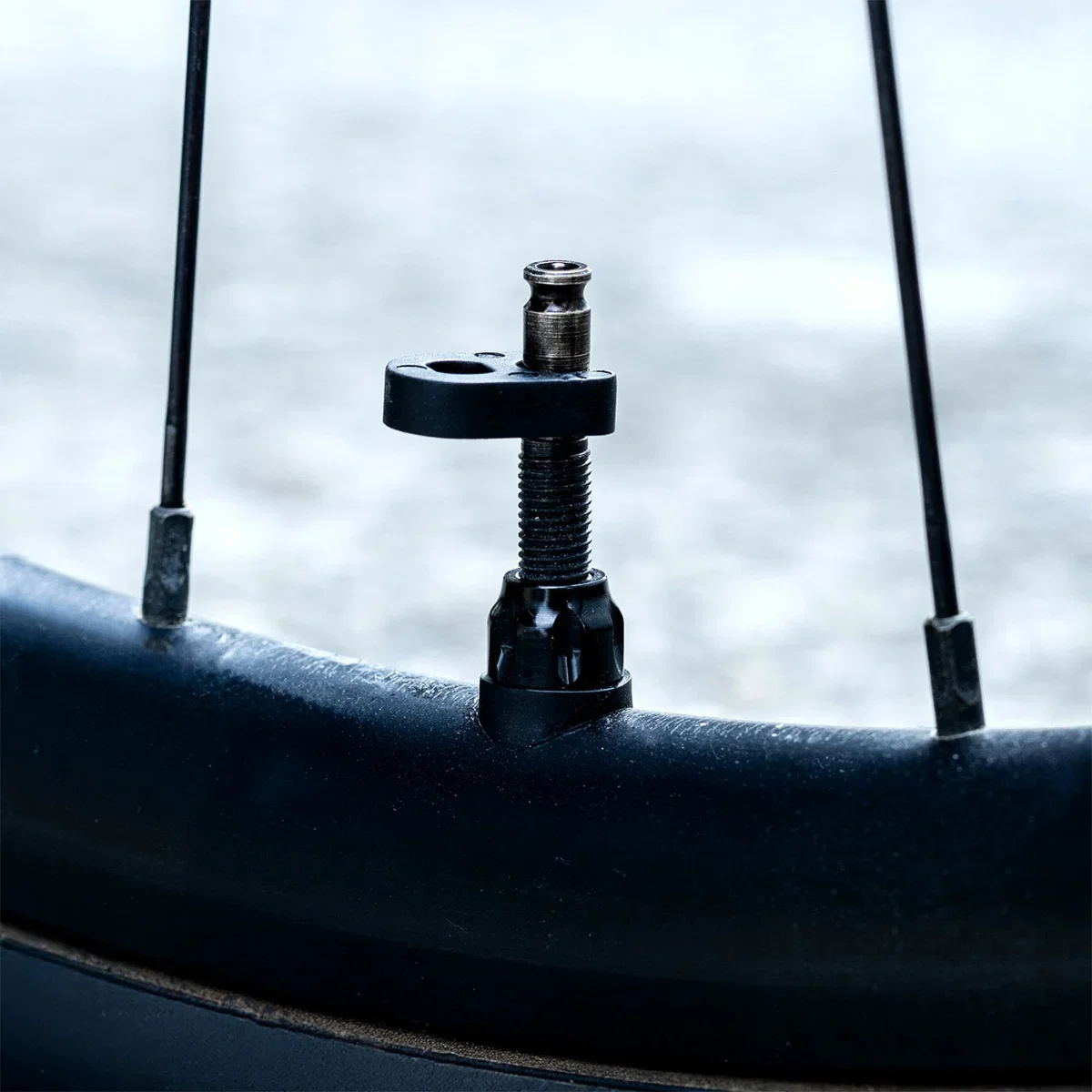 Lezyne ABS Pro Schwalbe Clik Chuck with Valve Cores - Image 4