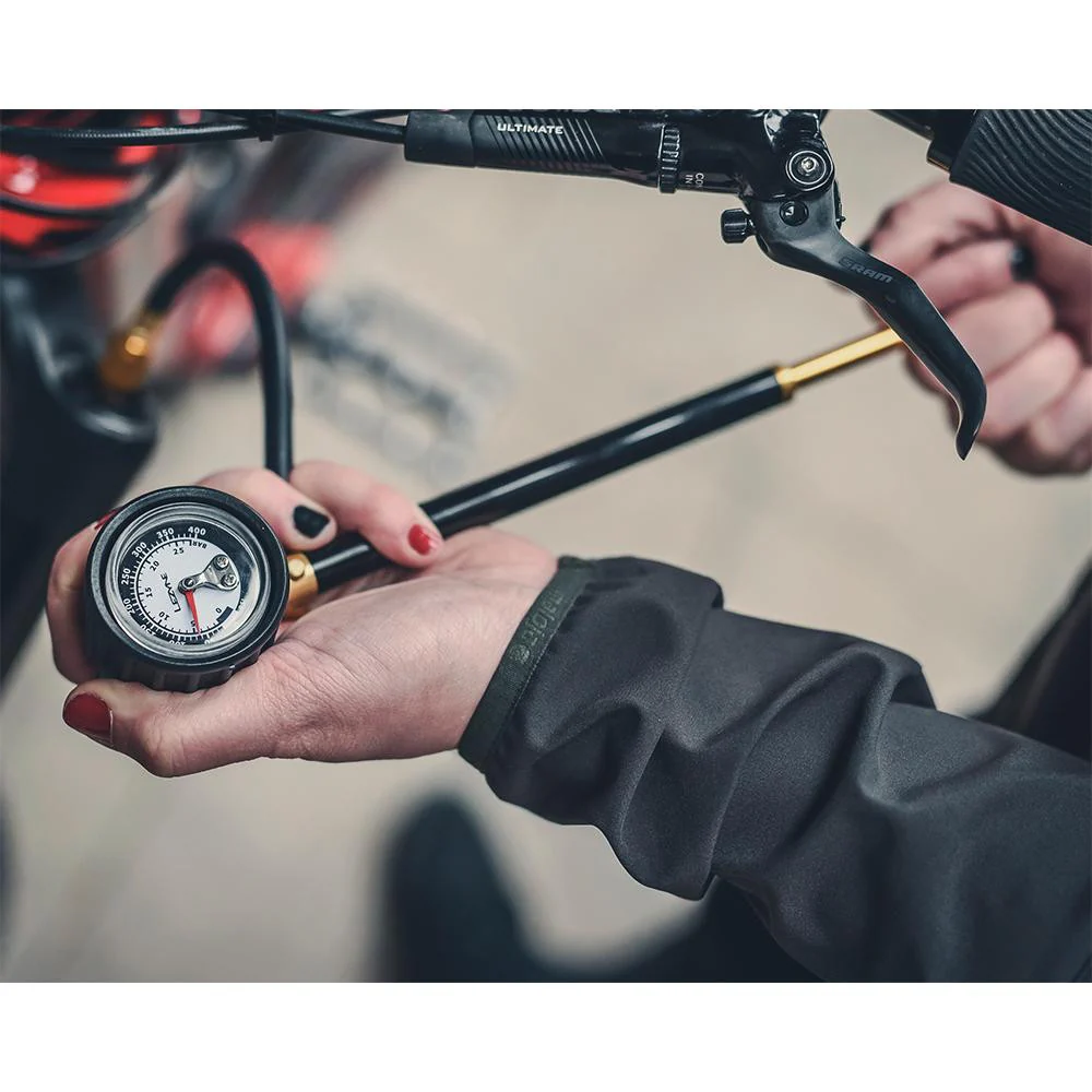 Lezyne Analogue Shock Drive Hand Pump - Image 5