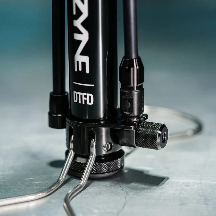 Lezyne Digital Travel Floor Drive Portable Pump In Black - Image 8