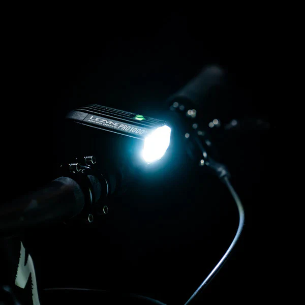 Lezyne Micro Drive Pro 1000+ USB-C Charging Bicycle Front light - Image 3