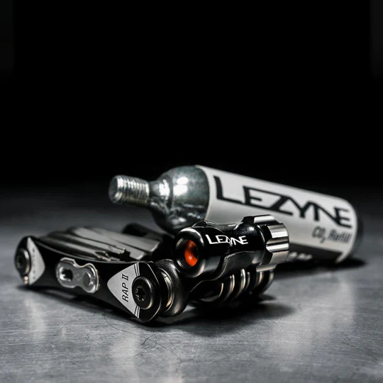 Lezyne Rap ii 25 Co2 Compact Multi Tool With Co2 Inflator In Black For All Bikes - Image 3