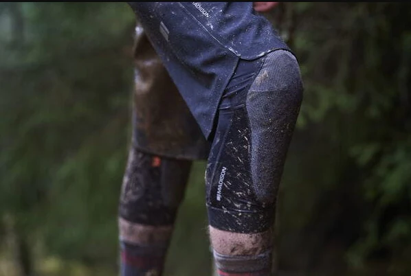Madison Flux D3O® Lightweight Mountain Bike Trail Knee Pads - Image 3