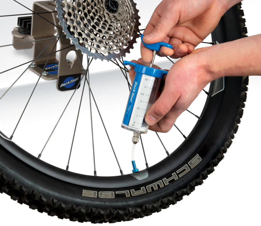 Park Tool TSI-1 Tubeless Sealant Injector For Presta Valves With Removable Cores - Image 4