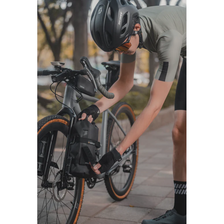 Topeak Fork Weatherproof Drybag 4 Litre In Black - Image 4