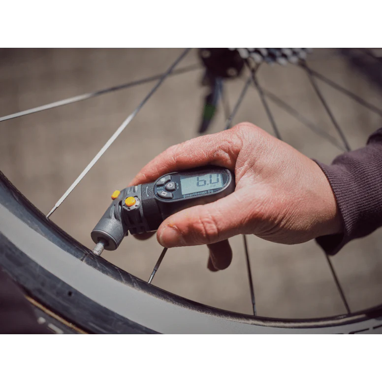 Topeak D2 digital pump gauge - Sprockets - Image 4