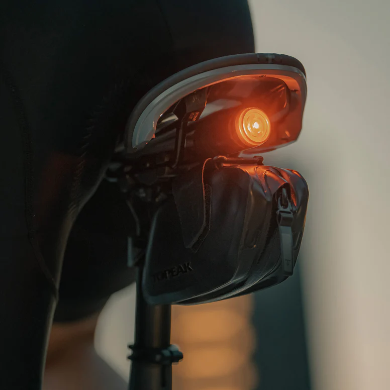 Topeak Taillux 40 Duo Fixer Bicycle Rear Light - Image 4
