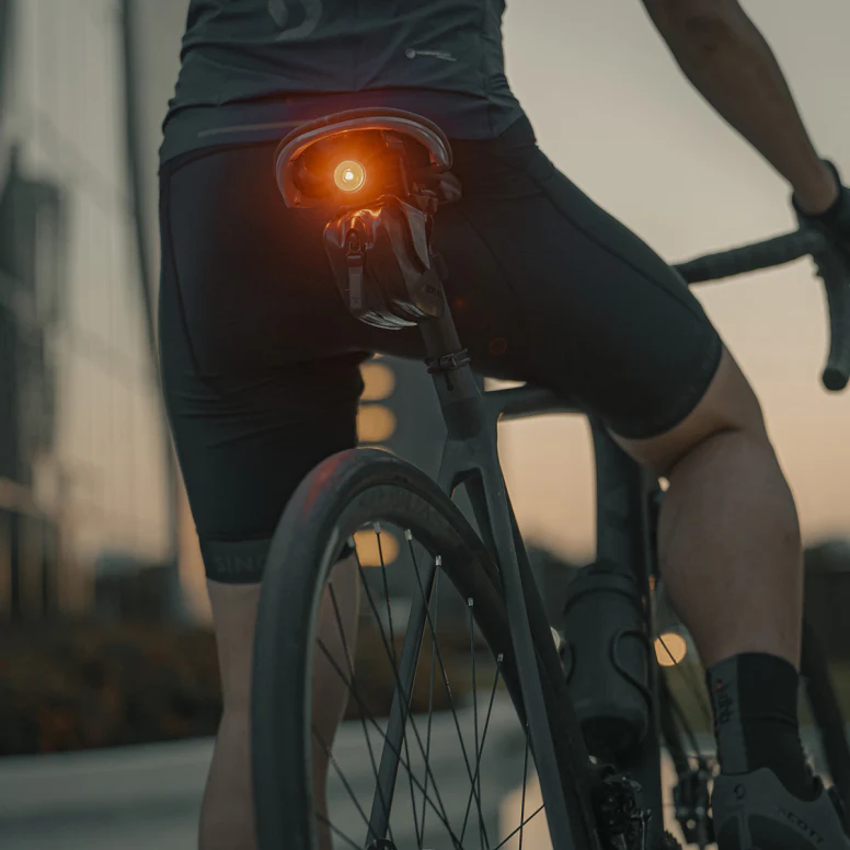 Topeak Taillux 40 Duo Fixer Bicycle Rear Light - Image 5