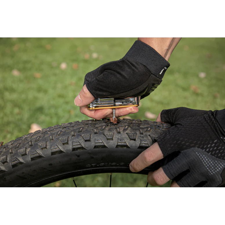 Topeak Tubi 11 Combo Tubeless Pocket 11 Function Multi Tool Gold - Image 2