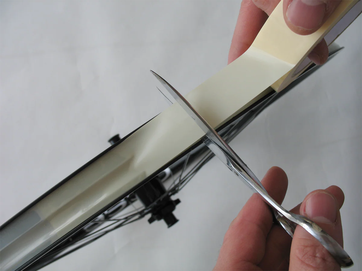 Var Tubeless 17mm Rim Tape - 33m Workshop Length - Image 4
