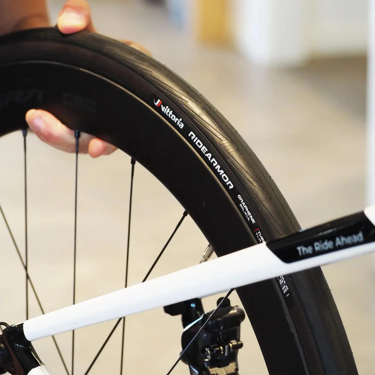 Vittoria RideArmor II TLR Bicycle Road Tyre with ArmorSkin Sidewall Layer - Image 3